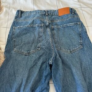 Bershka straight leg size EU 40